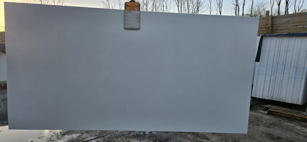 Carrara Kashmire – Orient Quartz Stone