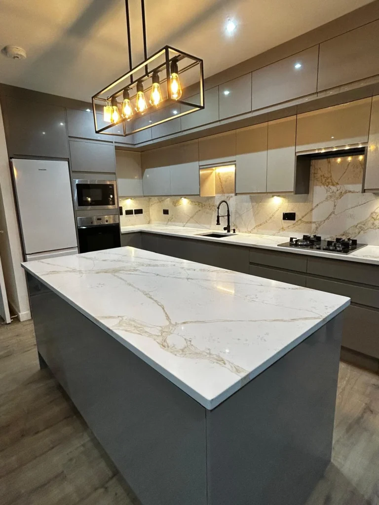 Statuario Gold – Orient Quartz Stone